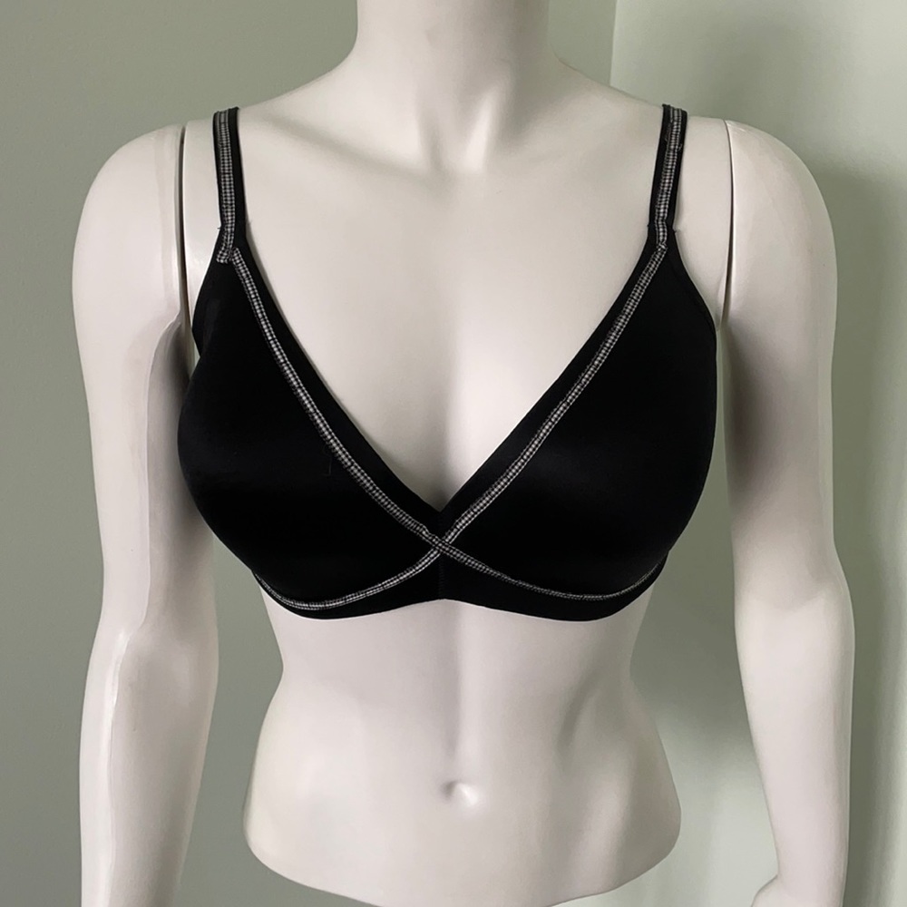 Soma Wirefree soft cup black bra with gingham trim